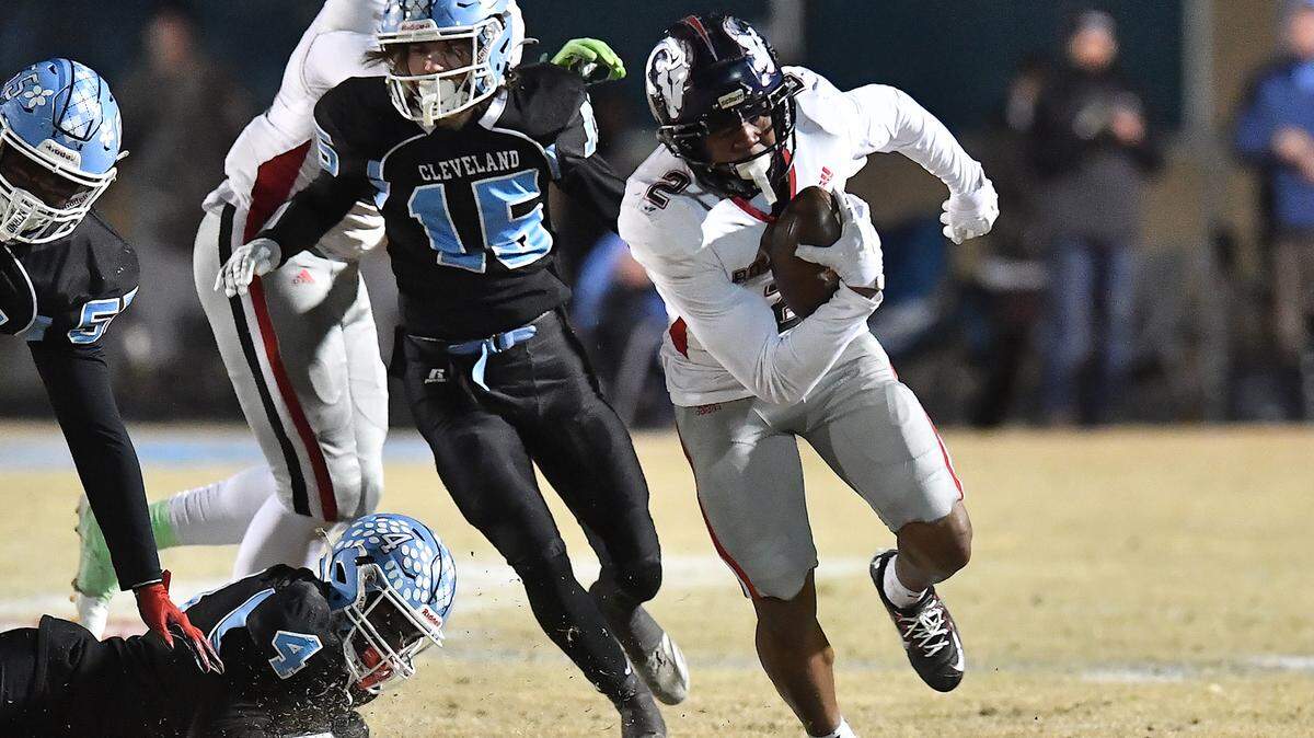 Rolesville RB keeps focus on HS football playoff race amid decommitment from UNC