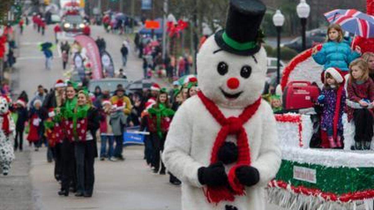Parades, tree lightings and Scrooge: A 2021 guide to holiday events in the Triangle