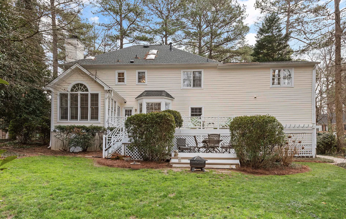 1061 Vestavia Woods Dr, Raleigh, 27615