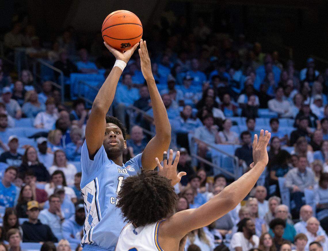 North Carolina’s Jalen Washington shoots over UC Riverside’s Kyle Owens during the second half of the Tar Heels’ 77-52 win on Friday, Nov. 17, 2023, at the Smith Center in Chapel Hill, N.C.