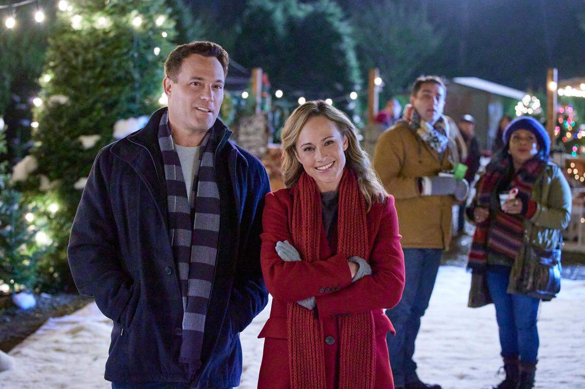 David Haydn-Jones (left) and Nikki DeLoach in “Five More Minutes.” A woman’s Christmas wish is answered in unexpected ways when her late grandfather’s journal turns up and reveals an untold romance in the Hallmark Movies & Mysteries film based on a song by Scotty McCreery.