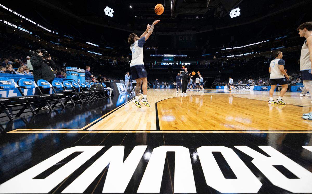 North Carolina’s R.J. Davis (4) works on his three-point shot during practice on Wednesday, March 20, 2024 as they prepare for the NCAA Tournament at Spectrum Center in Charlotte, N.C.