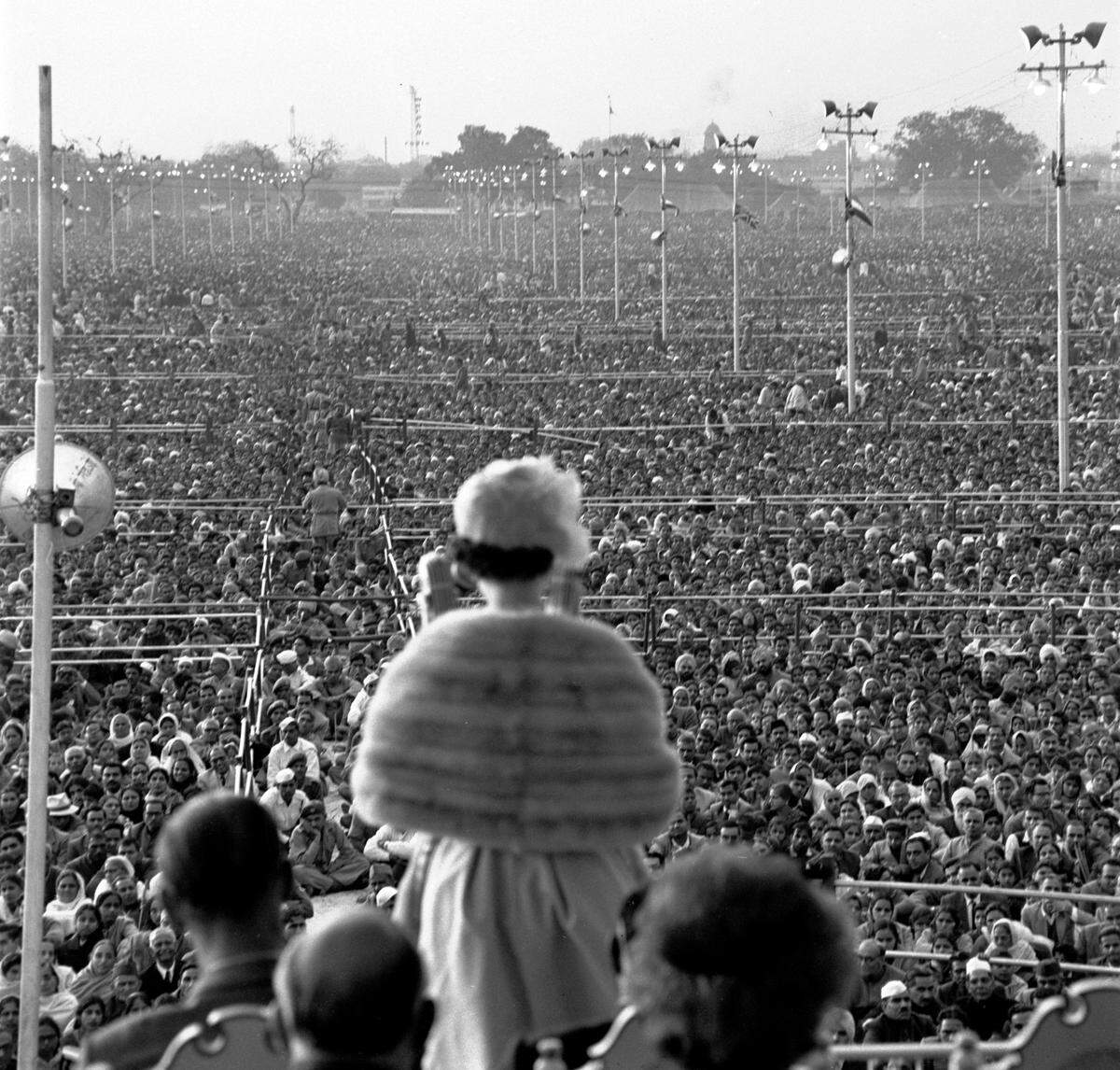 Britain’s Queen Elizabeth II addresses a vast gathering of more than a quarter of a million at the Ramlila Grounds, a huge public meeting place outside the walls of Old Delhi, India, Jan. 28, 1961. It was by far the largest audience ever directly addressed by the Sovereign.