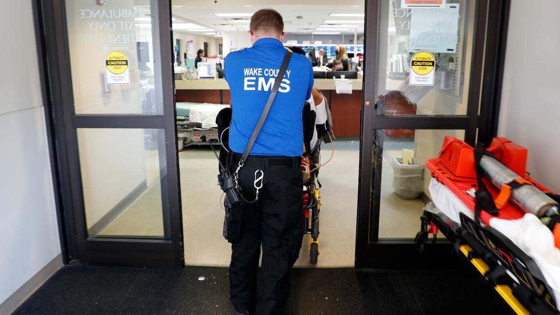 A specialist in emergency medicine explains when to visit the emergency room, and when a trip to urgent care will do.