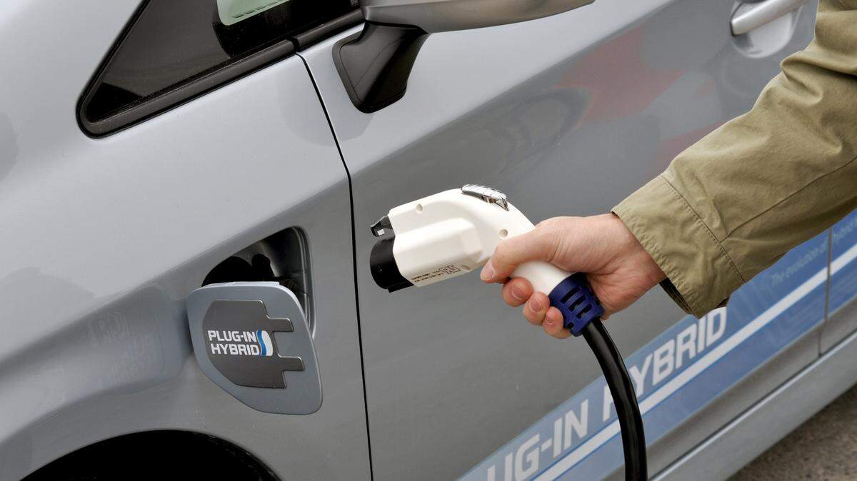 More than 80,000 electric vehicles are on the roads in North Carolina, according to vehicle registration numbers announced by Gov. Roy Cooper’s office in March 2024. That’s up from 10,000 in 2018.