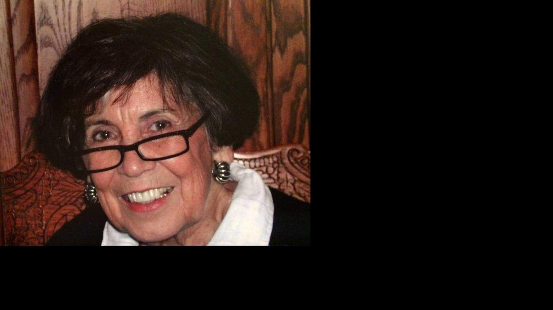 Betsye Daniels, media specialist at Lynn Road Elementary, overcame her fear of flying to encourage kids to read.
