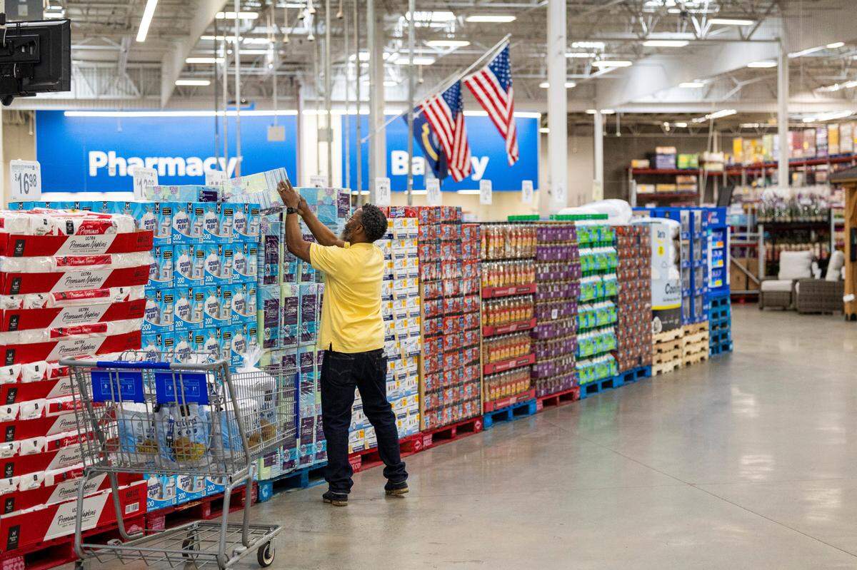 A popular warehouse club is expanding hours for some shoppers. 
