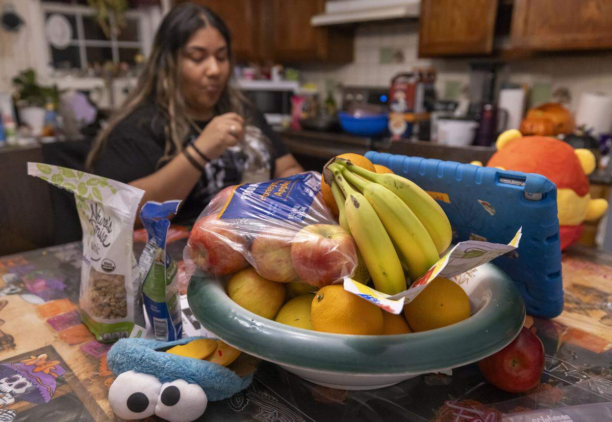 The fruit bowl in the kitchen is fully stocked in the home of Beatriz Hernandez, who also goes by Betty. It is one of the benefits the WIC program provides for her family, a benefit which could be in jeopardy due to the federal government shutdown. Photographed on Wednesday, October 29, 2025 in Garner, N.C.