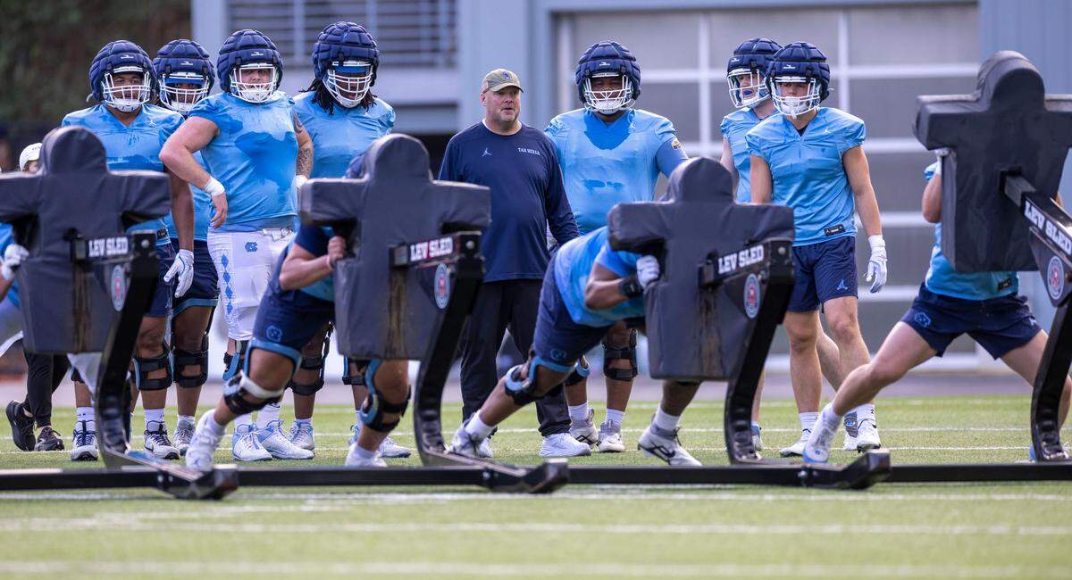 North Carolina offensive coordinator Freddie Kitchens works with players during the Tar Heels’ Spring practice on Wednesday, March 5, 2025 in Chapel Hill N.C.
