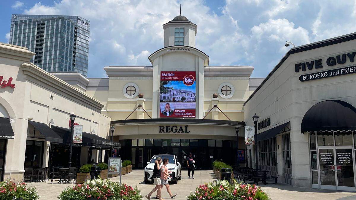 A jewelry store will continue to expand its Triangle footprint with a second store.