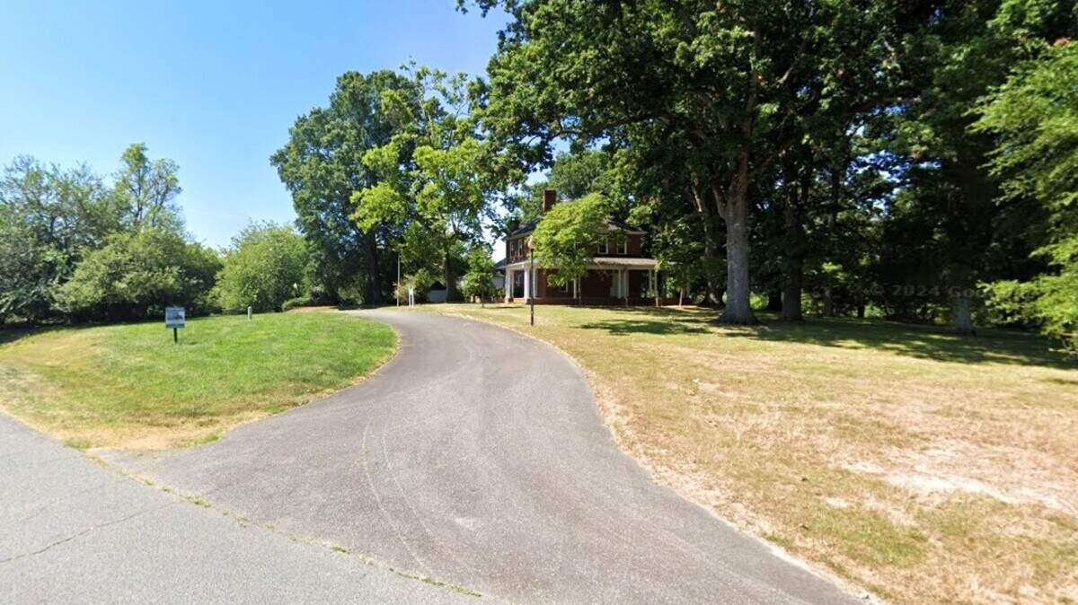 A new apartment project is slated to replace the former Duke Hospice At the Meadowlands facility, located at 1001 Corporate Drive in Hillsborough. The 333-apartment complex could be up to 65 feet tall and include 34 affordable units.