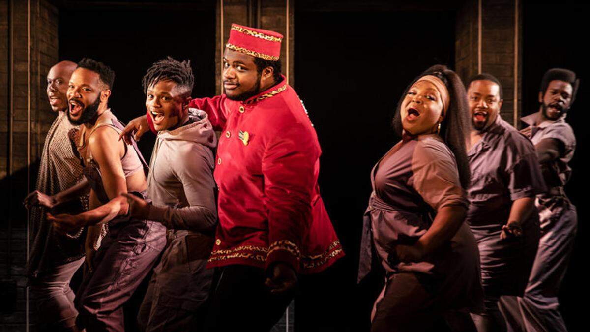 Jaquel Spivey leads the cast as Usher (center) joined by (left to right) James Jackson, Jr., Jason Veasey, John-Michael Lyles, L Morgan Lee, John-Andrew Morrison, and Antwayn Hopper, all reprising their performances from the Off-Broadway production.
