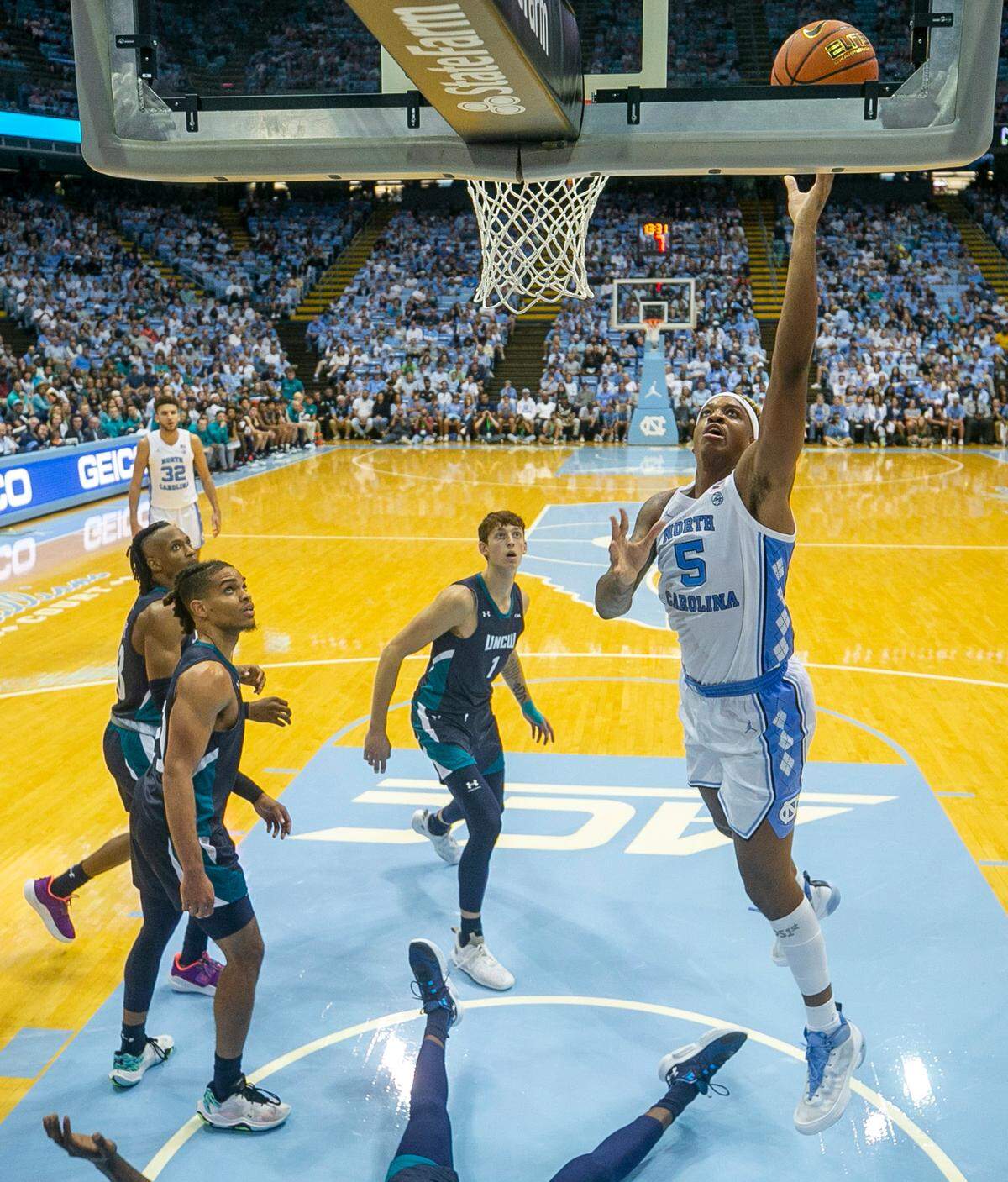 North Carolina’s Armando Bacot (5) drives to the basket against UNC Wilmington on Monday, November 7, 2022 at the Smith Center in Chapel Hill, N.C. Bacot scored 16 points.