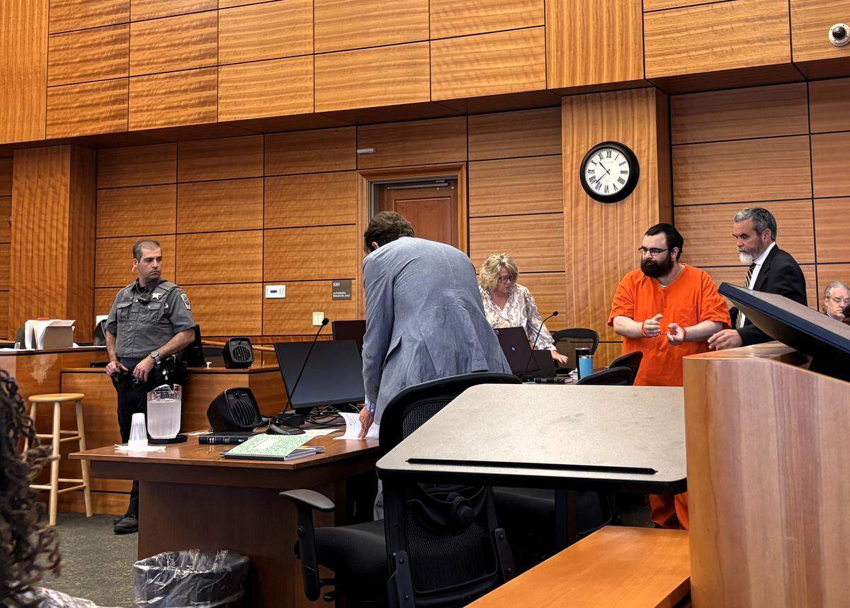 Omar Drabick enters a Superior Court hearing in Chatham County on Monday, May 18, 2026, to plead guilty to killing his wife in 2023 and dumping her body in Jordan Lake.