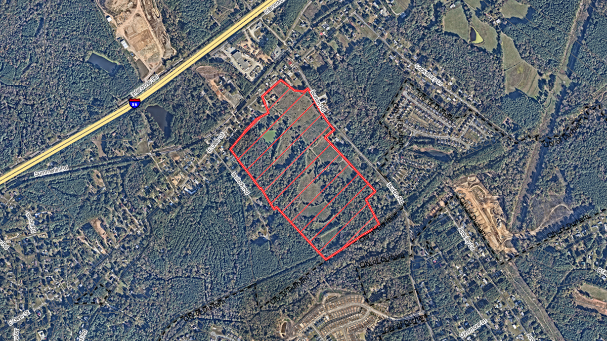 A residential development proposal named Bella Ridge aims to transform 78.34 acres of undeveloped land in Southeast Durham into a new neighborhood with up to 300 homes.