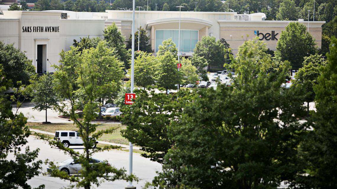 Boutique chain Charming Charlie will be gone by next month. Spend those gift cards.