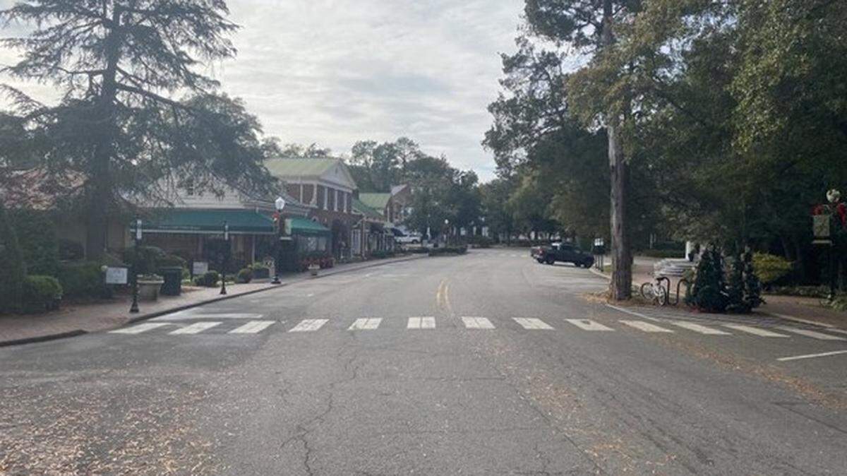 In Pinehurst and Southern Pines, blackouts upend key holiday shopping season