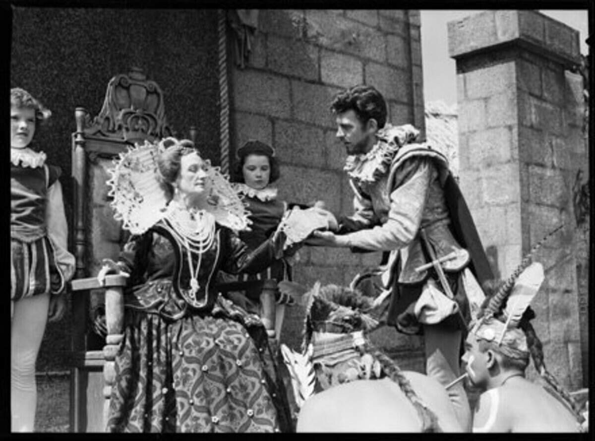 Andy Griffith plays Sir Walter Raleigh in the 1951 production of The Lost Colony in Manteo.