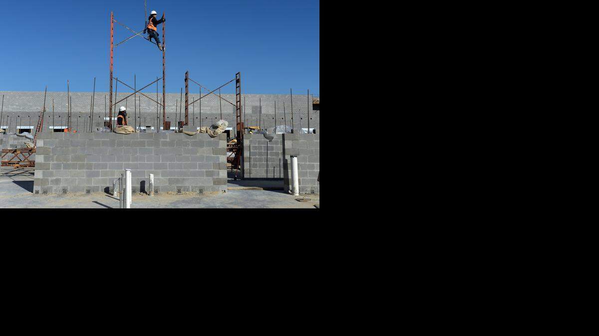 CONSTRUCTION1NE010914CEL