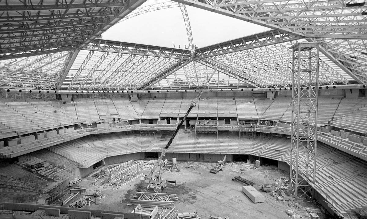 A 1984 interior view of construction of the Dean Smith Center on the campus of UNC in Chapel Hill.
