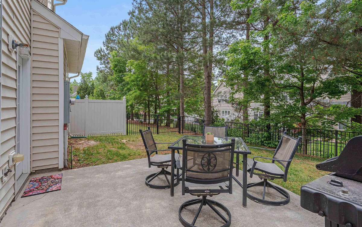 5 Gardenview Pl, Durham, 27713