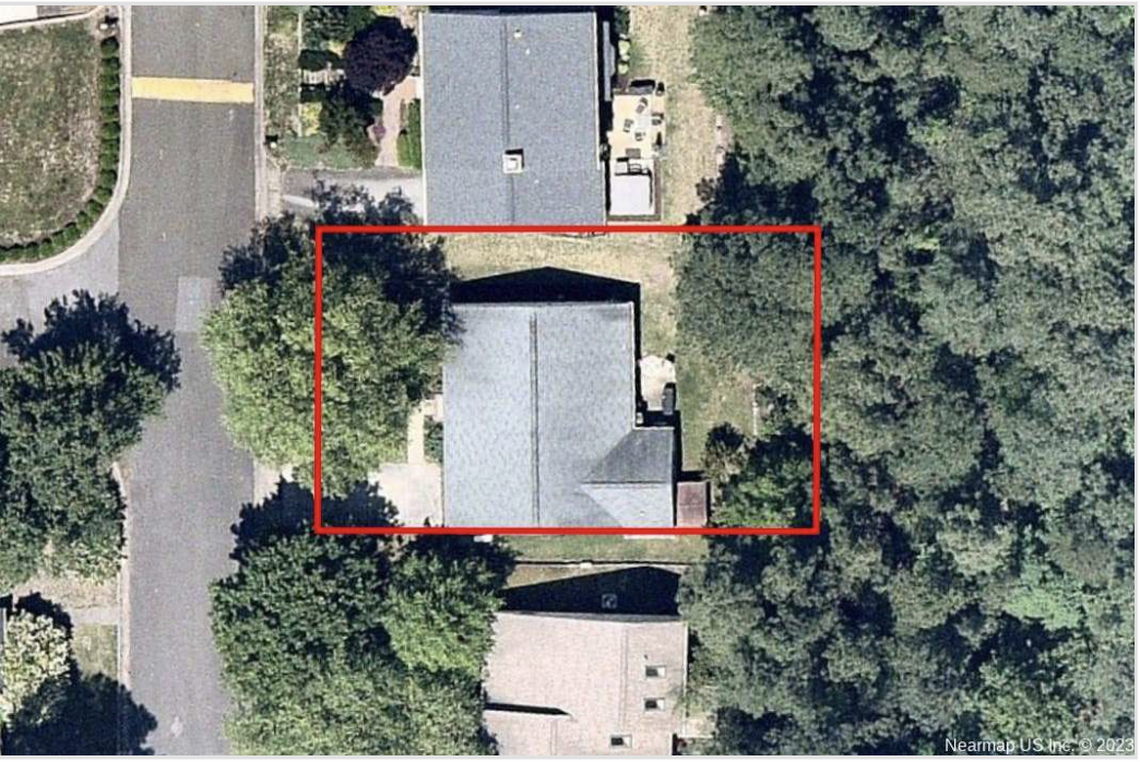 An aerial photo of the Resler’s home included in Cape Analytics’ report of their home.