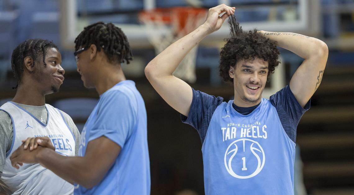 North Carolina forward Zayden High (1) walks with his teammates to practice on Thursday, October 9. 2025 at the Smith Center in Chapel Hill, N.C. 