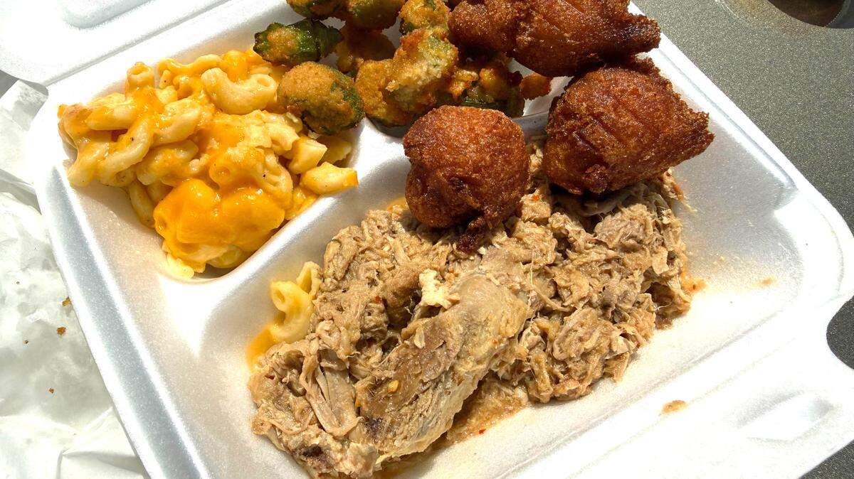 A tray at Backyard Barbecue Pit, photographed April 2026.