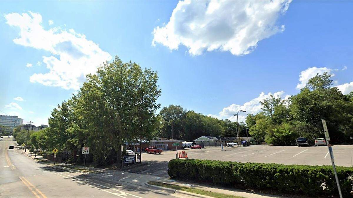 The former Breadman’s restaurant site on West Rosemary Street in Chapel Hill was sold Feb. 5, 2020, to a Florida developer.