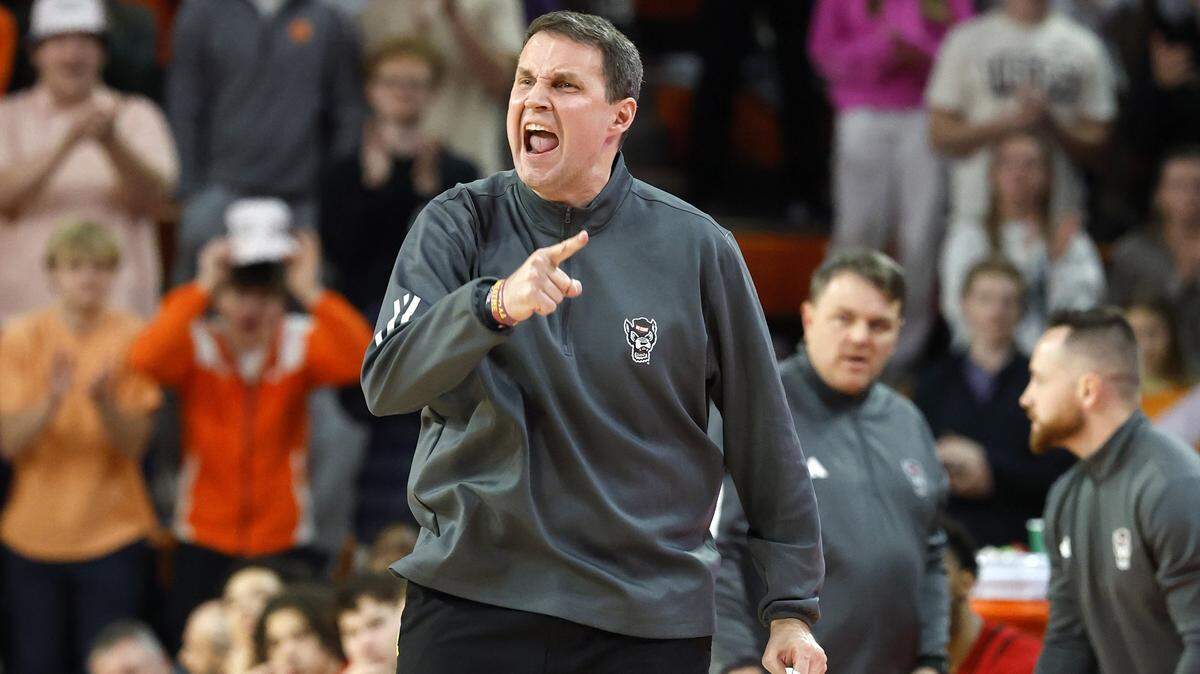 N.C. State head coach Will Wade yells to his team during the first half of N.C. State’s game against Clemson at Littlejohn Coliseum in Clemson, S.C., on Tuesday, Jan. 20, 2026.