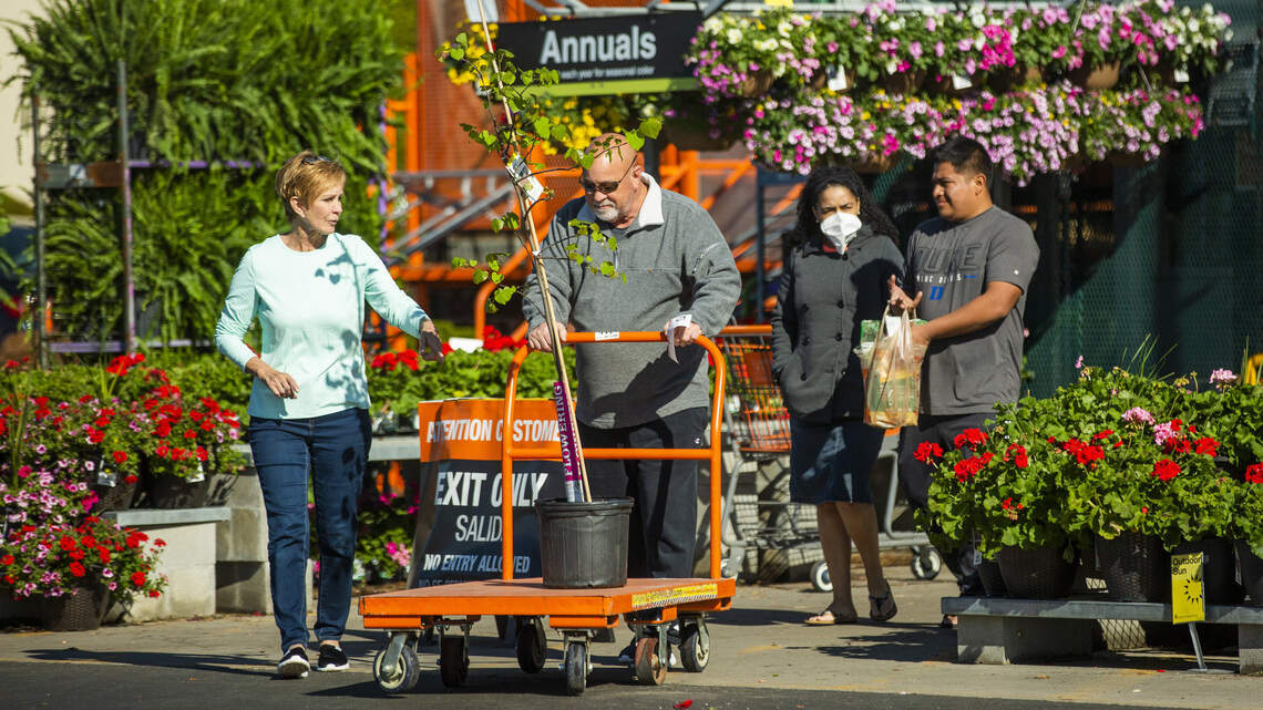 Stores empty, people apart as social distance becomes norm in Triangle amid coronavirus