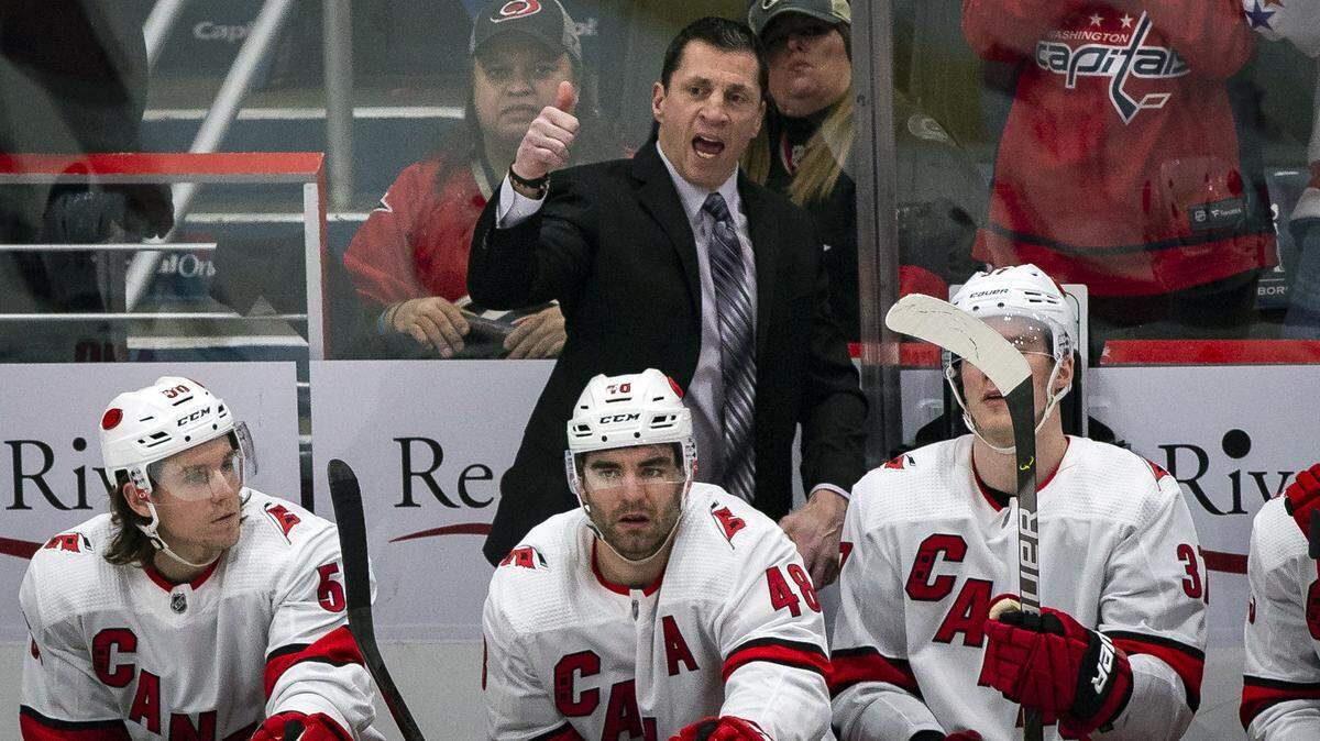Carolina Hurricanes coach Rod Brind’Amour gestures during 2019-20 season. Brind’Amour and the Canes face Boston in the Stanley Cup playoff.s (AP Photo/Al Drago)
