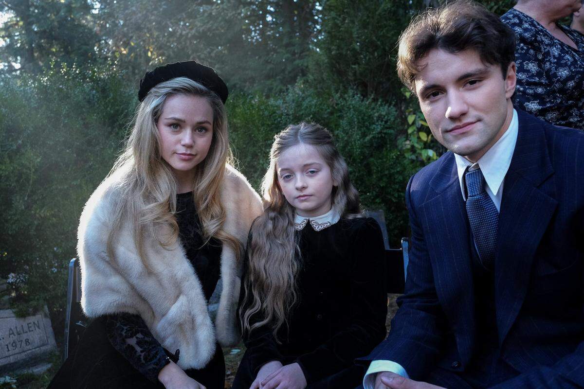 (L-R): Brec Bassinger, Emma Oliver and Khobe Clark in the VC Andrews Lifetime movie “Dawn: Secrets of the Morning.”