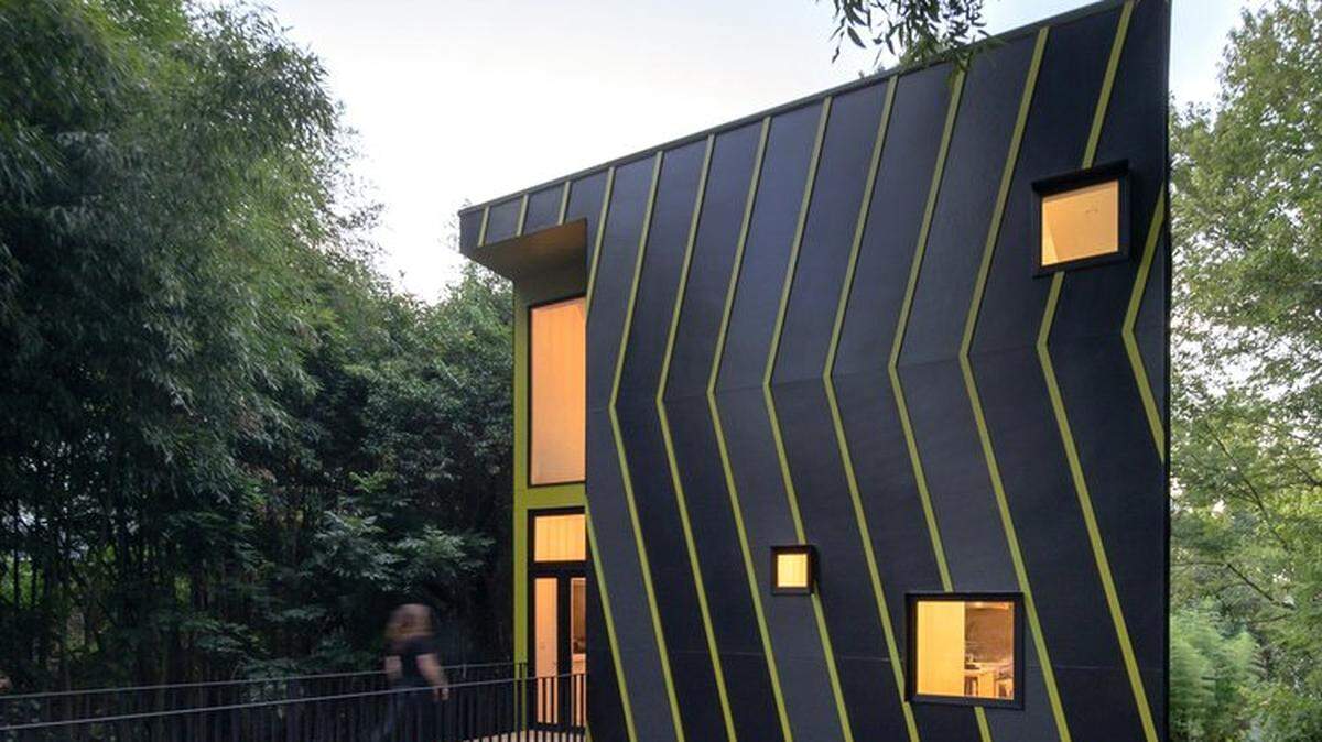 Villa K + S is designed by Katherine Hogan Architects.