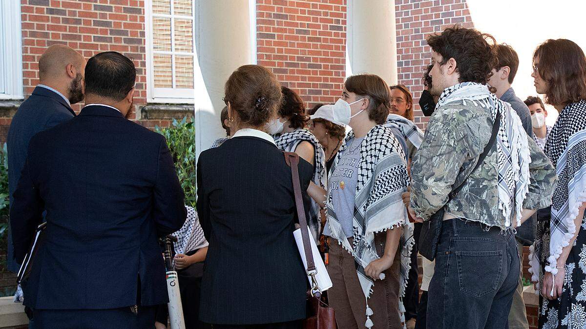 Anti-police graffiti left on Franklin Street building ahead of protest court hearings
