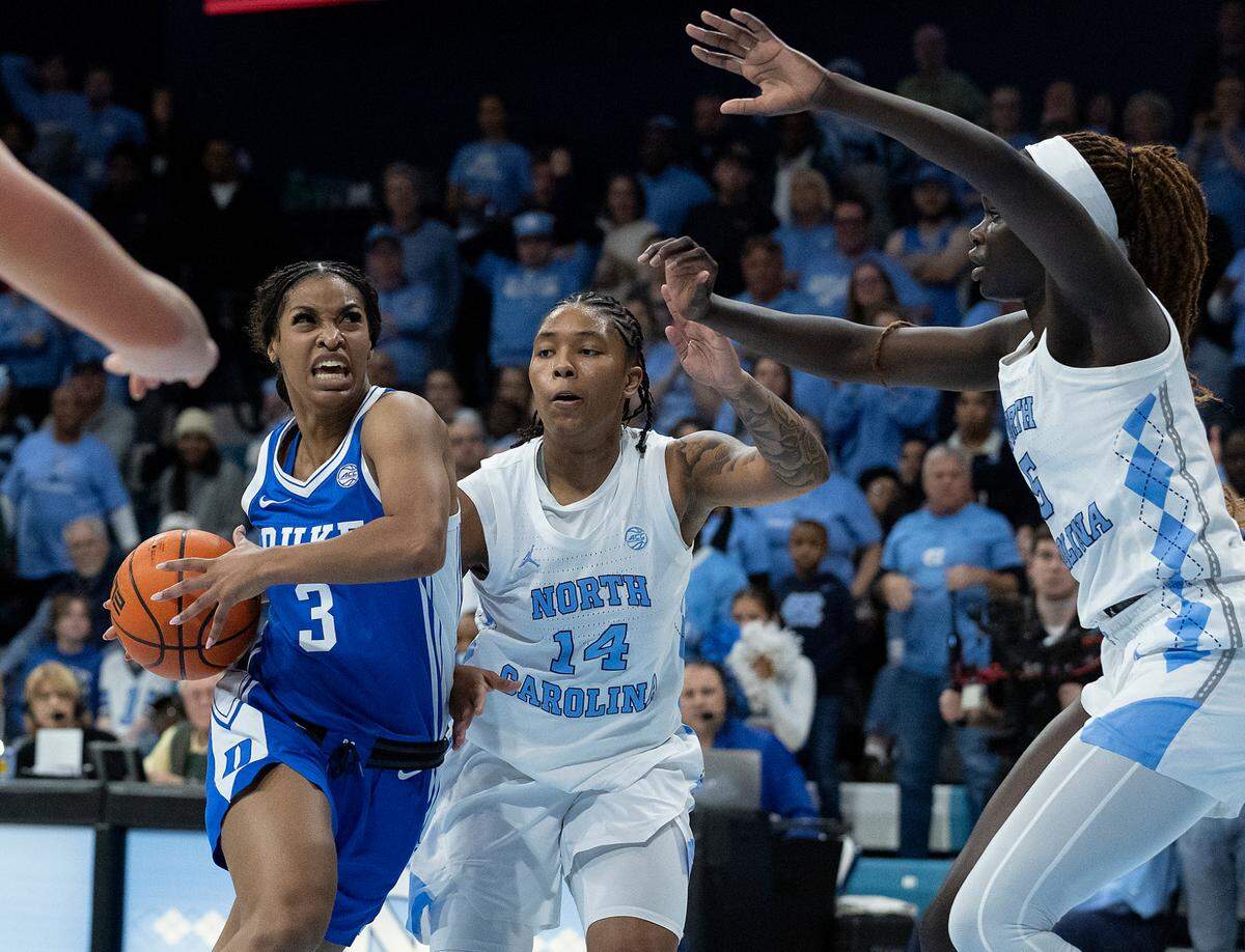 Duke’s Ashlon Jackson drives to the lane during the fourth quarter of the Blue Devils’ 53-46 loss to North Carolina on Thursday, Jan. 9, 2025, at Carmichael Arena in Chapel Hill, N.C.