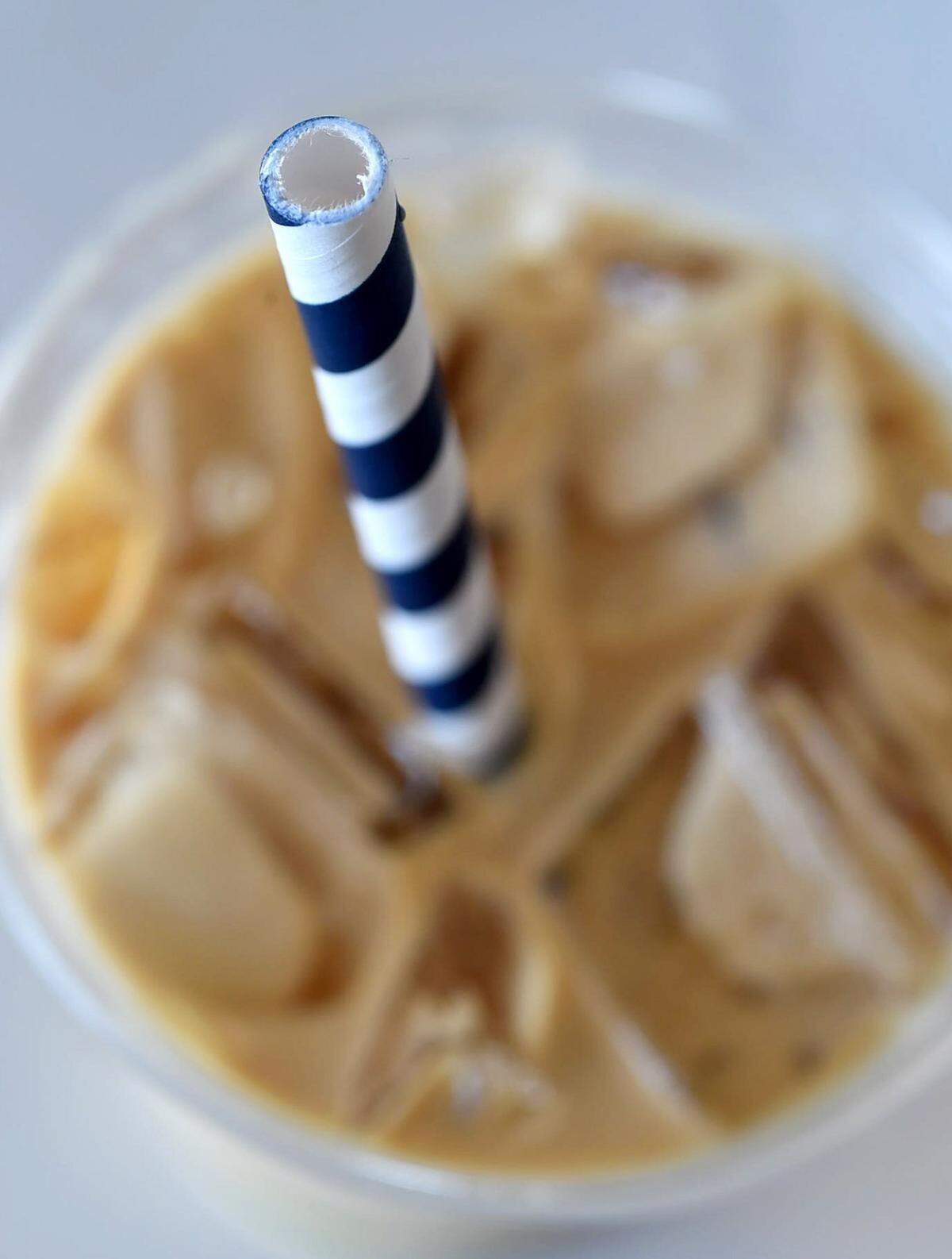 A new executive order signed by President Donald Trump directs the federal government to stop purchasing paper straws.