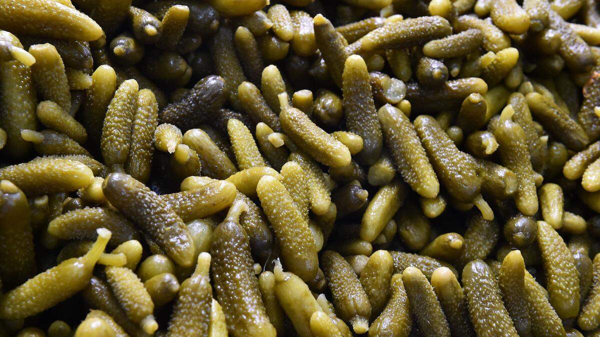 What Are Fermented Pickles? Gut Health Benefits Explained