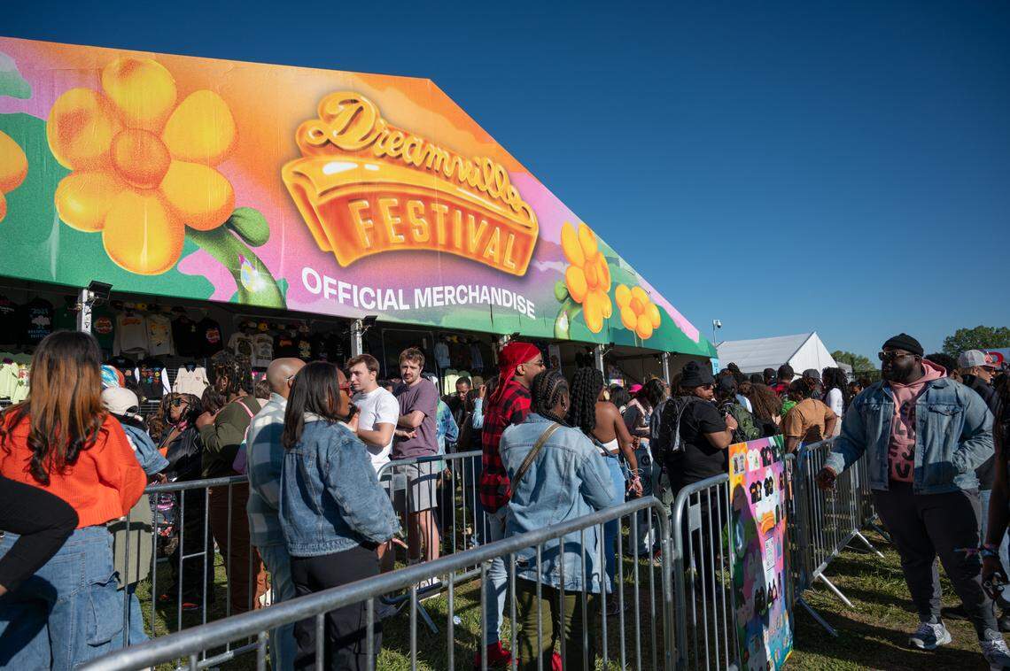 Festival attendees wait in line to purchase merchandise at the Dreamville Festival on Saturday, April 6, 2024.