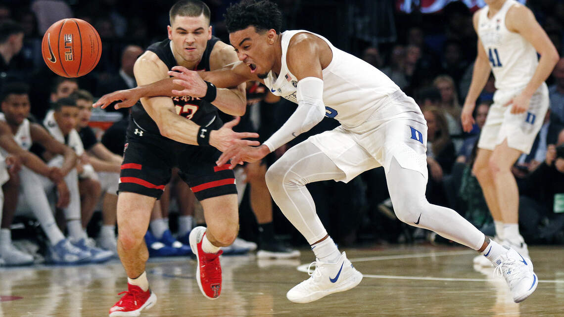 Barrett, Williamson help No. 2 Duke rally past No. 12 Texas Tech