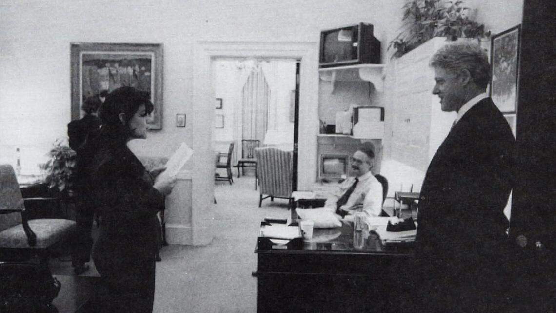 This is a Nov. 17, 1995 White House photo, from page 3183 of Independent Counsel Kenneth Starr’s report on President Clinton, showing the president and Monica Lewinsky outside the Oval Office of the White House. Congress laid before a wary nation Monday, Sept. 21, 1998, the raw footage of the presidsent’s grand jury testimony and 3,183 pages of evidence chronicling his relationship with Monica Lewinsky in explicit detail. (AP Photo/OIC)