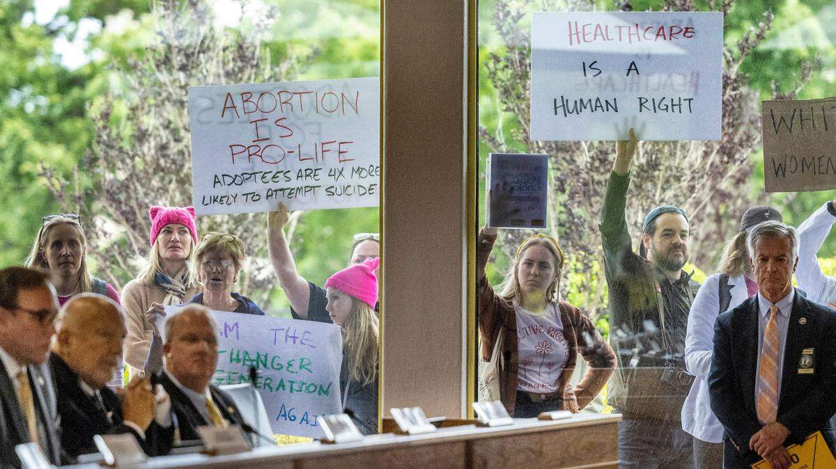 How do NC voters feel about abortion laws? We asked a polling expert.
