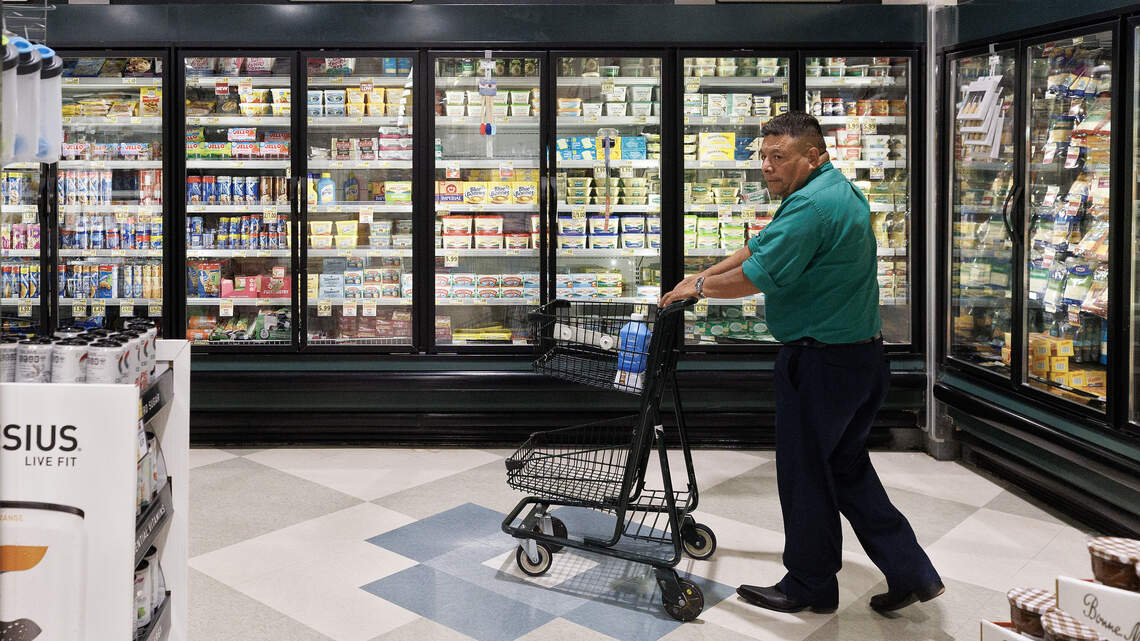 Frozen treats sold at KY stores recalled for possible glass contamination