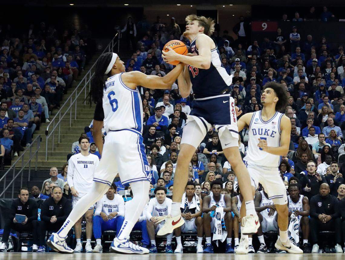 Duke’s Maliq Brown (6) knocks the ball from Arizona’s Henri Veesaar (13) during Duke’s 100-93 victory over Arizona in the Sweet 16 round of the 2025 Men’s NCAA Basketball Championship at the Prudential Center in Newark, N.J., Thursday, March 27, 2025.