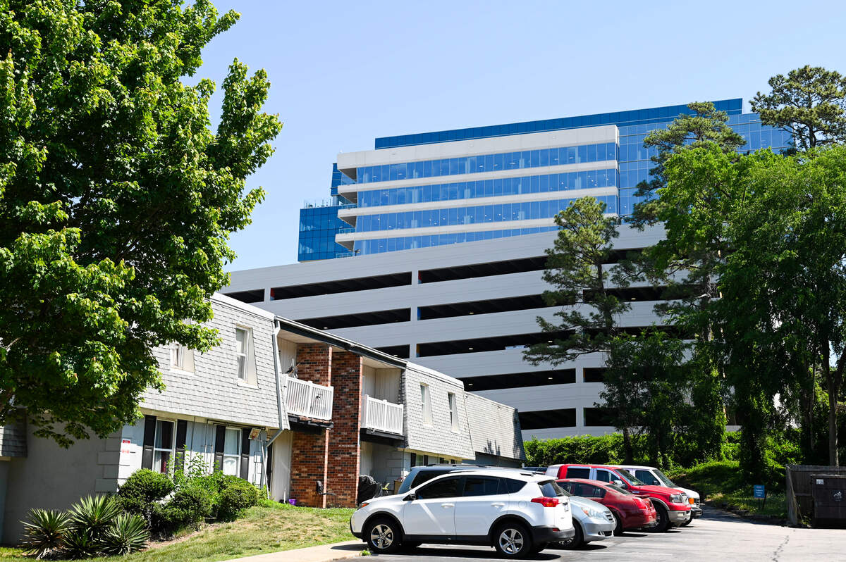 Tucked behind the glass towers of Raleigh’s North Hills, The Pointe at Midtown is a 1960s garden‑style complex that is slated for demolition.