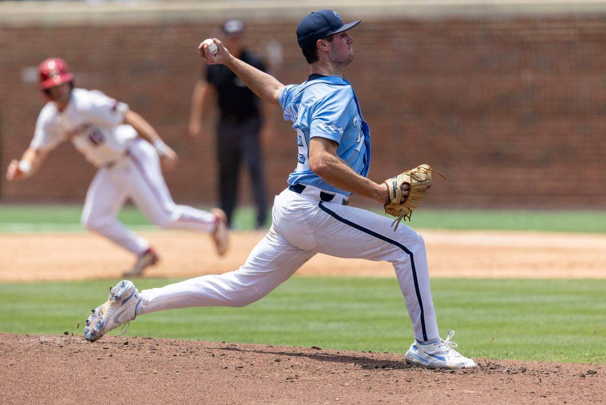 North Carolina starting pitcher Brandon Schaeffer (39) works from the mound in the second inning against Arkansas during game two of their NCAA Super Regional series on Sunday, June 12, 2022 at Boshamer Stadium in Chapel Hill, N.C.