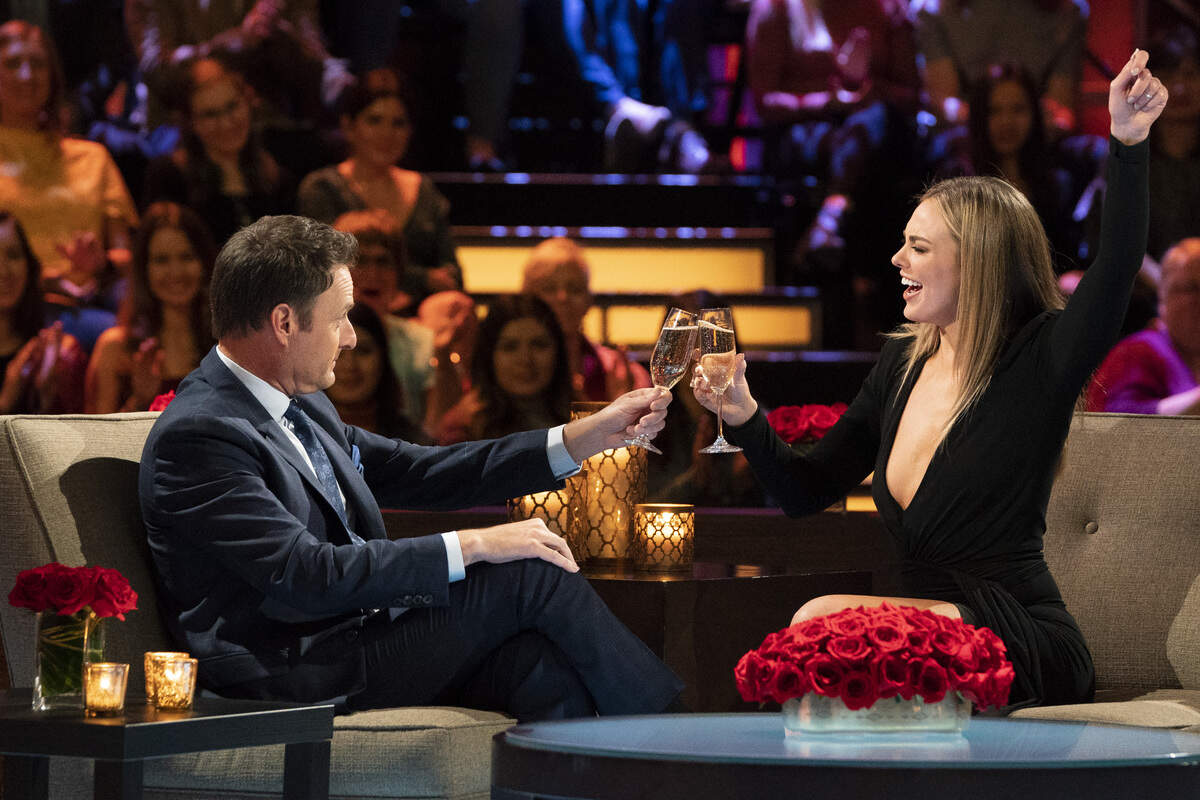 Chris Harrison and Hannah Brown in “The Bachelor: Women Tell All” on ABC.