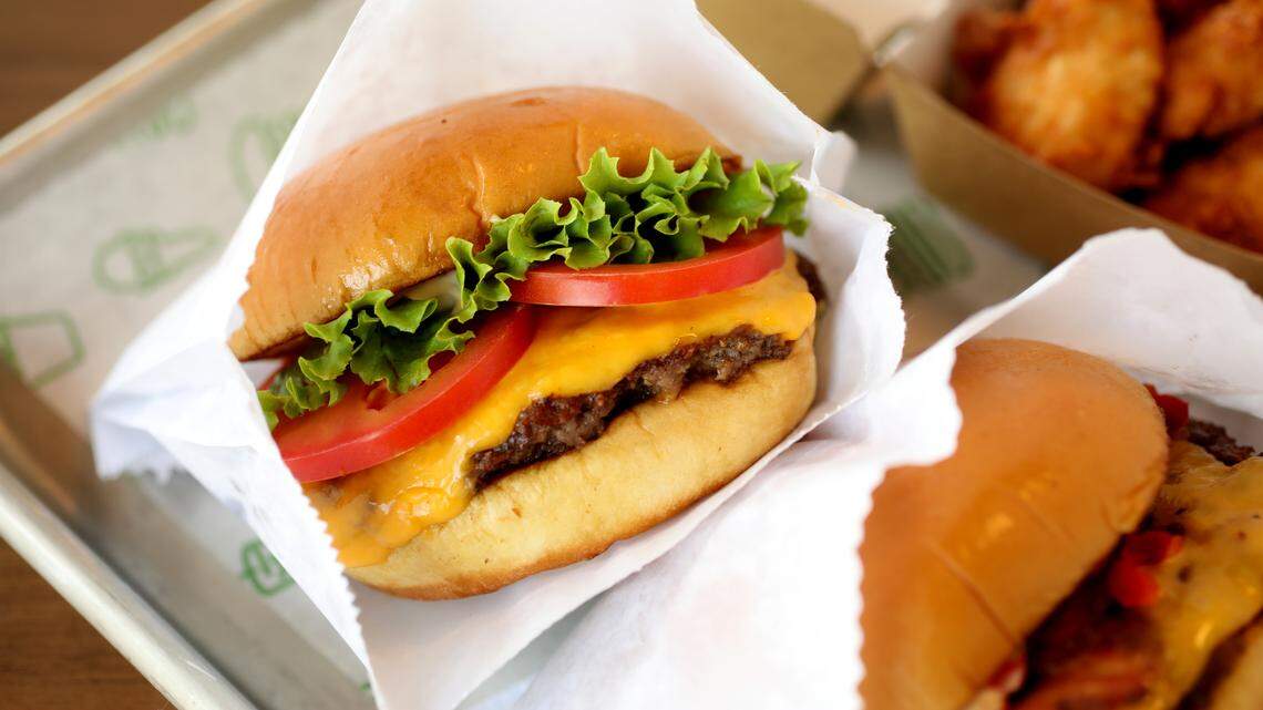 Popular burger chain to open new location in this Triangle shopping center