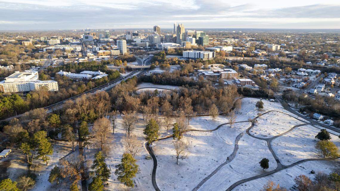 Phone apps may show many inches of snow. Are those Triangle forecasts true?