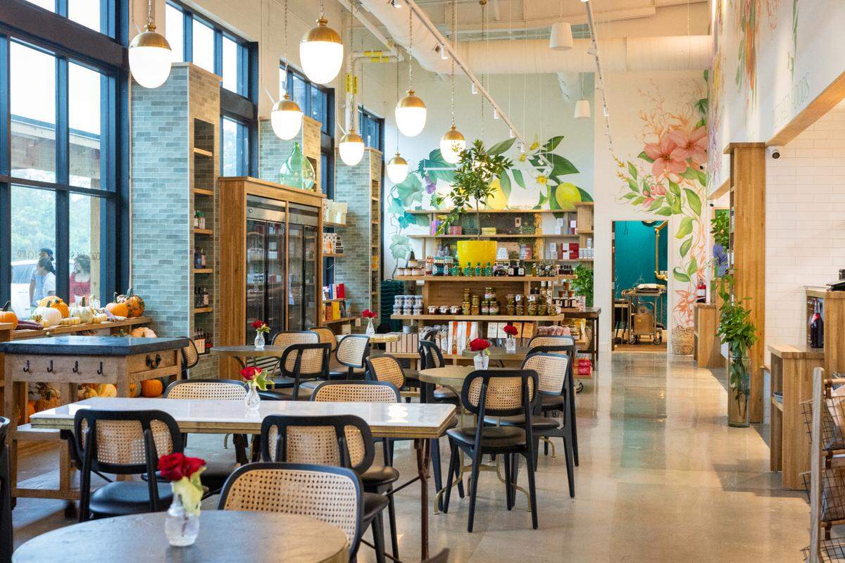 Giorgios Epicurean Market will serve breakfast, lunch and dinner to customers looking to sit down to eat or take food to go.
